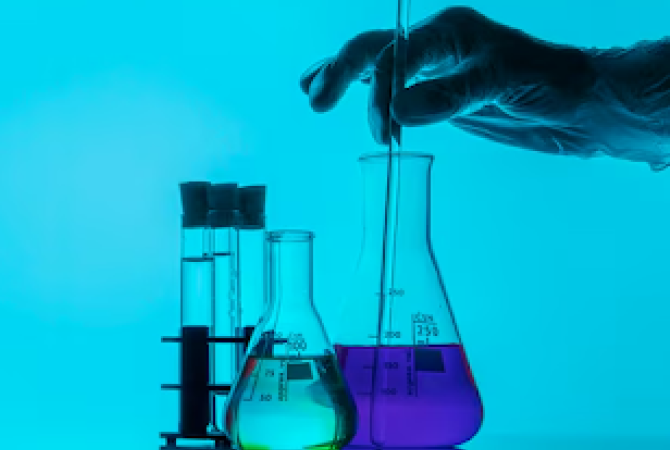 What are the industrial uses and benefits of Glacial Acetic Acid?